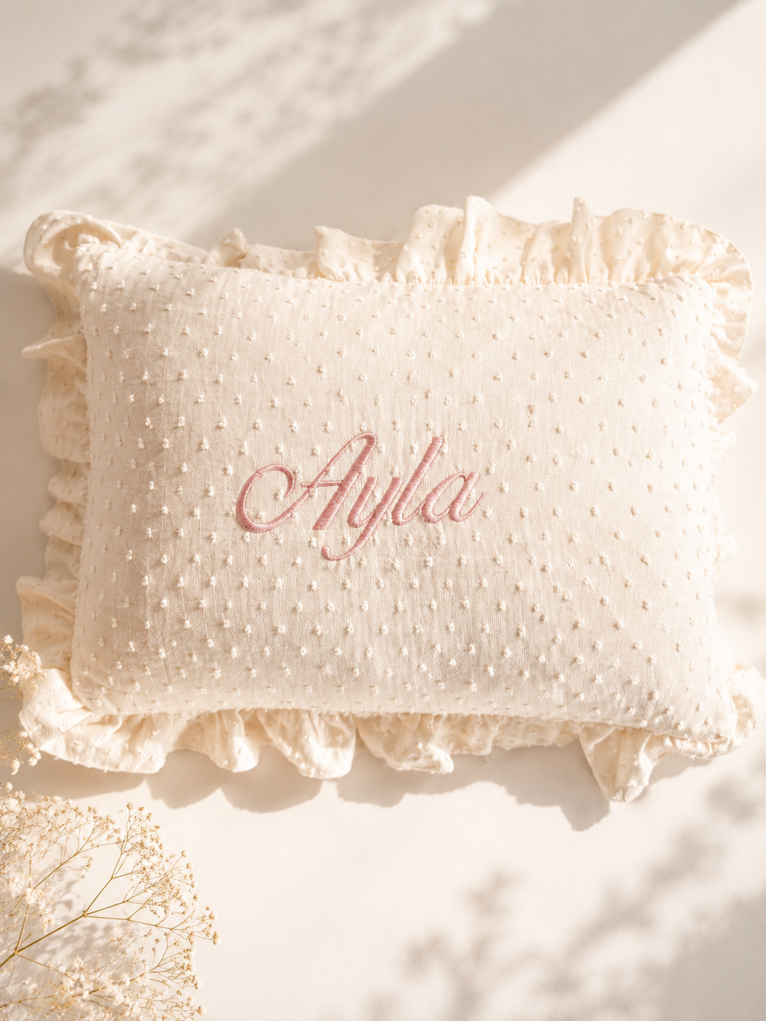 Personalisiertes LILY- Babykissen mit Rüschenrand 🤍