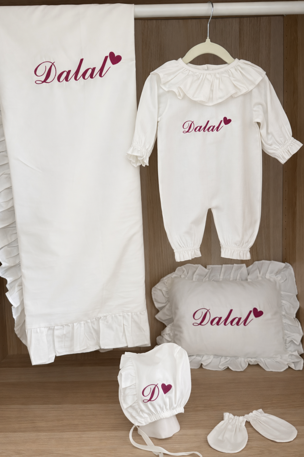COTTON - Elegantes Babyset aus Baumwolle mit Rüschen